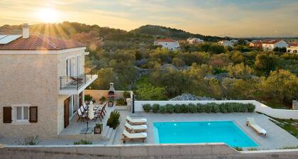 Villa Galleon with Pool