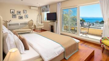 5 bedrooms, iron/ironing board, free WiFi, bed sheets