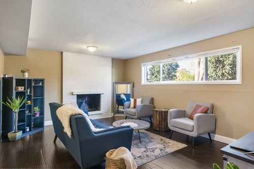 Tasteful 3bedroom place in a serene neighborhood