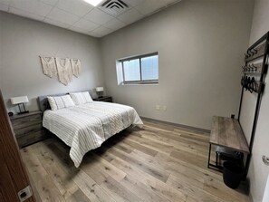 7 soverom, wi-fi (inkludert) og sengetøy