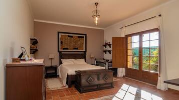 5 camere, ferro/asse da stiro, Wi-Fi gratuito, lenzuola