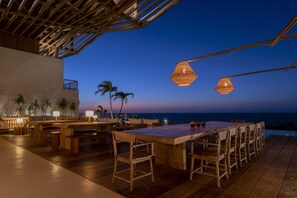 ロビーラウンジ