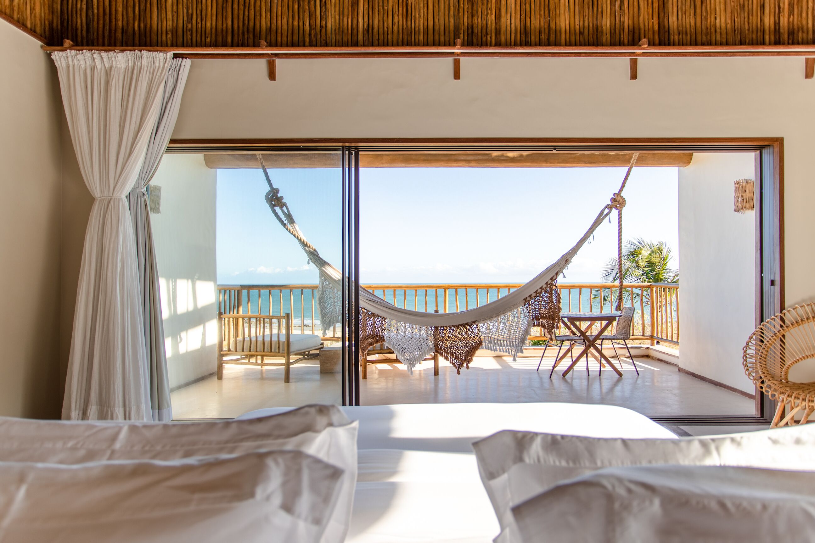 Luksusrom, sjøutsikt | Sengetøy av topp kvalitet, senger med overmadrass og minibar