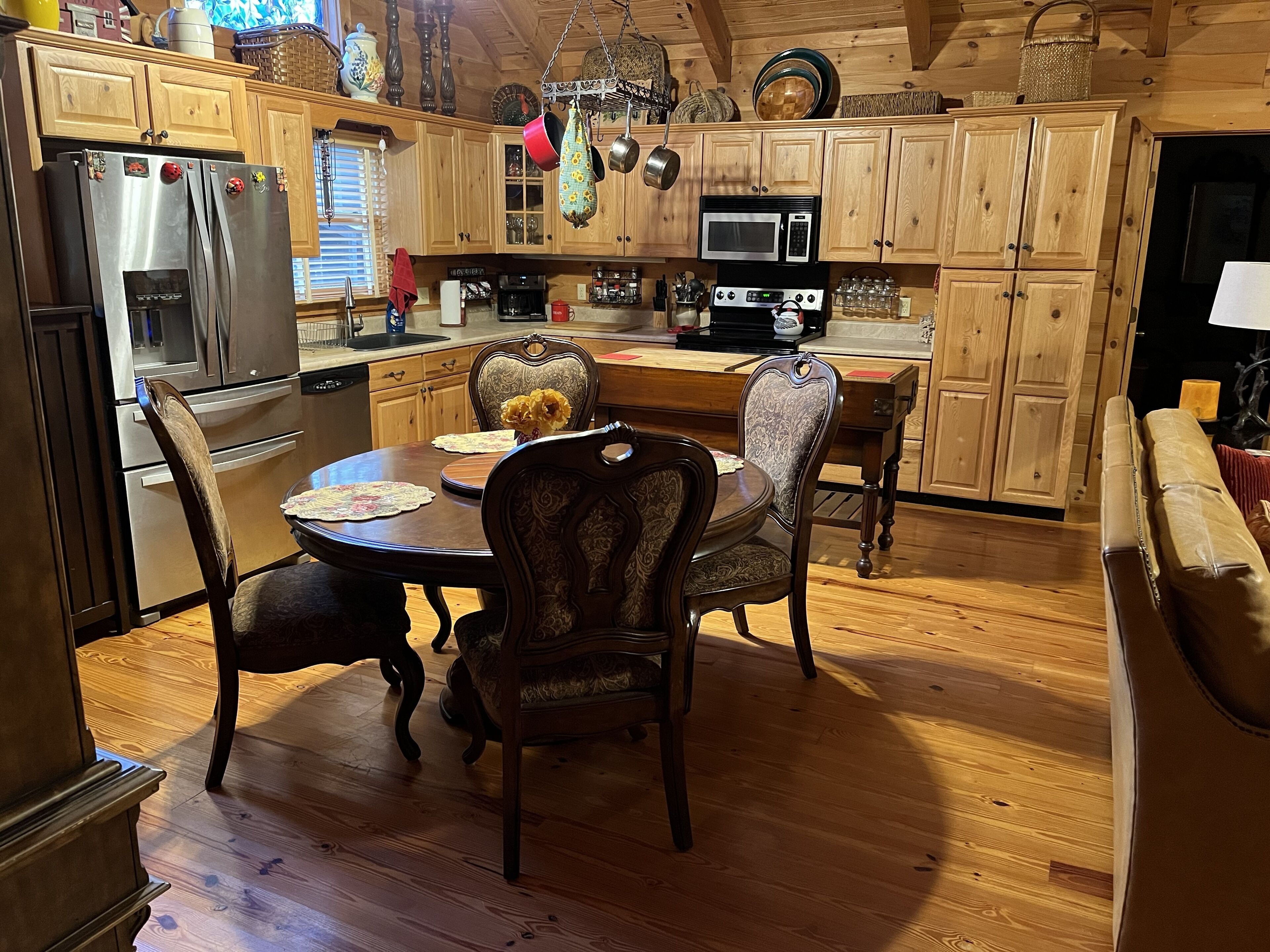 Top 10 PetFriendly Cabins Near Pine Mountain, Trip101