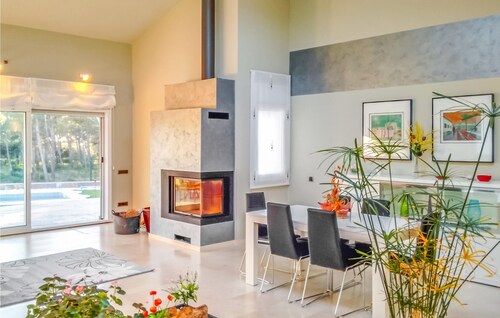 3 bedroom lovely home in Cabra del Camp