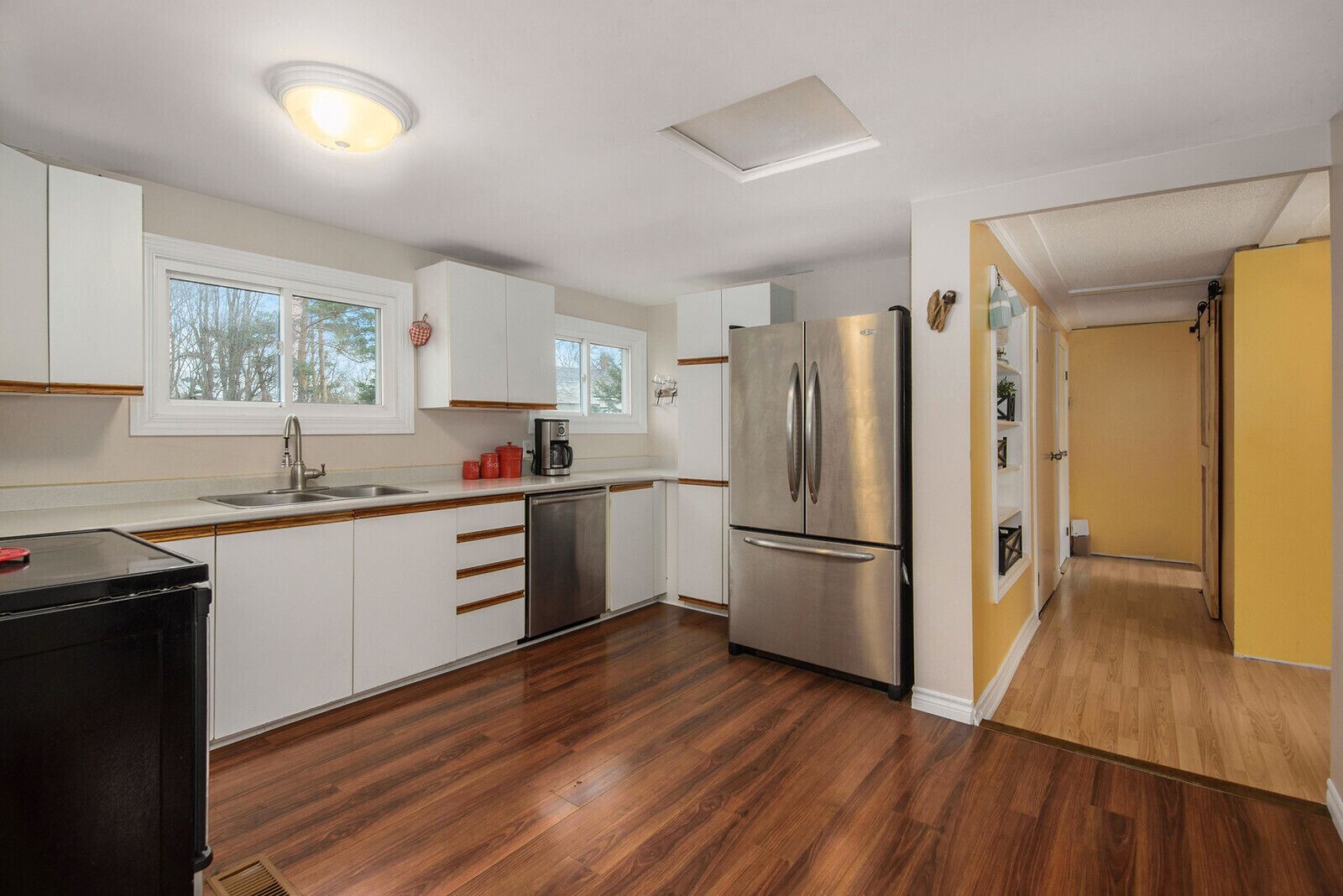 Historic Rideau Canal Cottage by the Locks (Nest by the Locks)