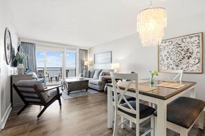 Smart TV - Guest Favorite ~ Newly Renovated ~ 18th Floor Direct Ocean + SkyWheel Views (Myrtle Beach)