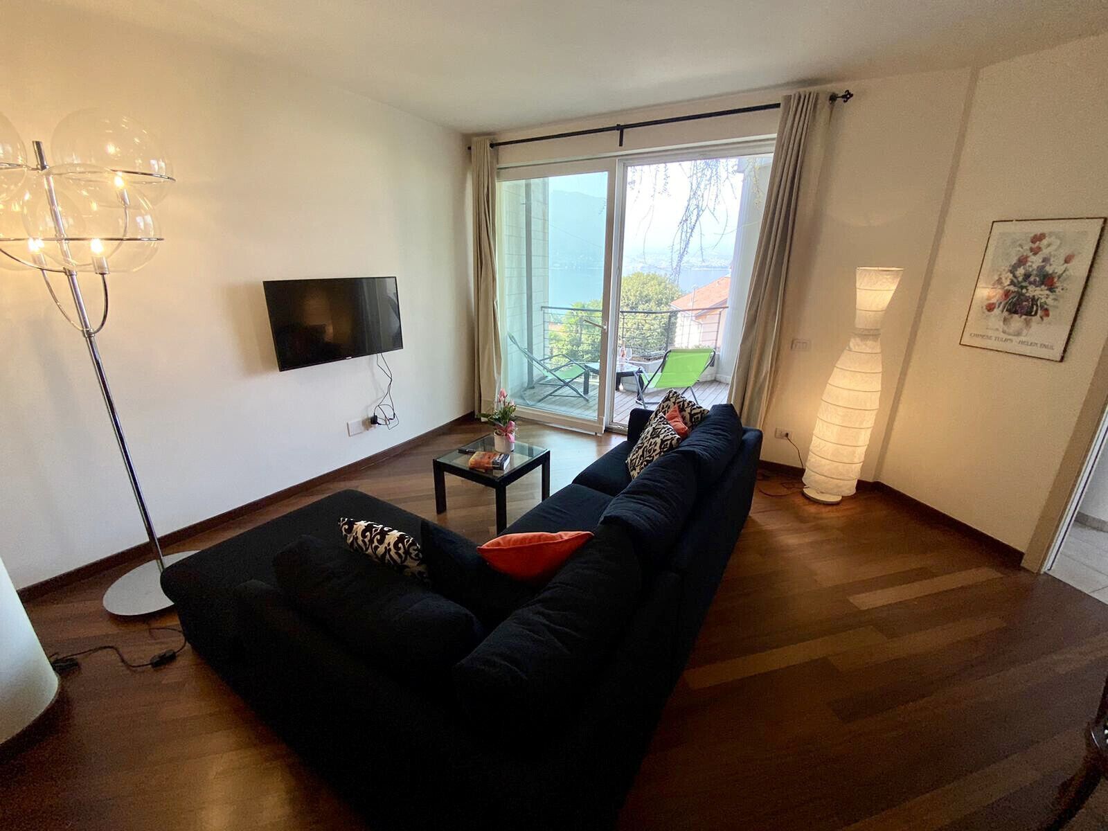 Emma apartment with terrace lake view in Verbania