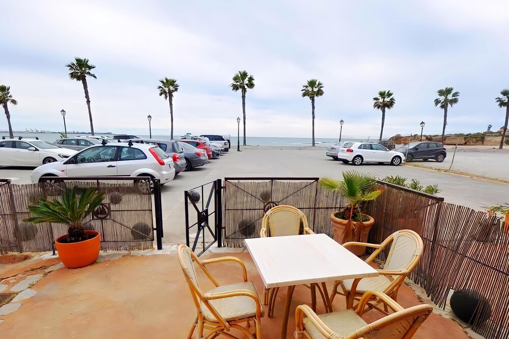 Apartment with terrace
