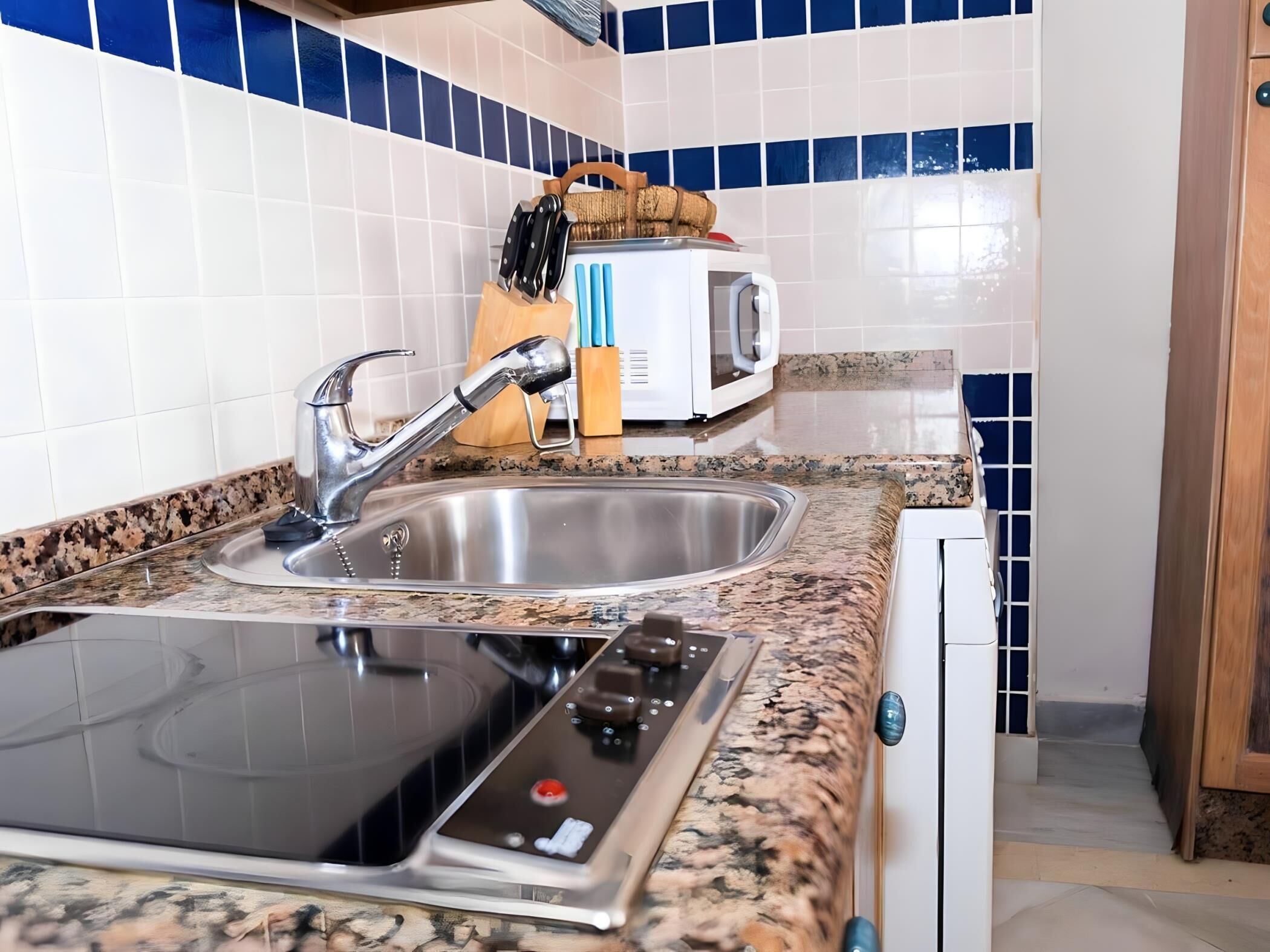 Apartment next to the sea III