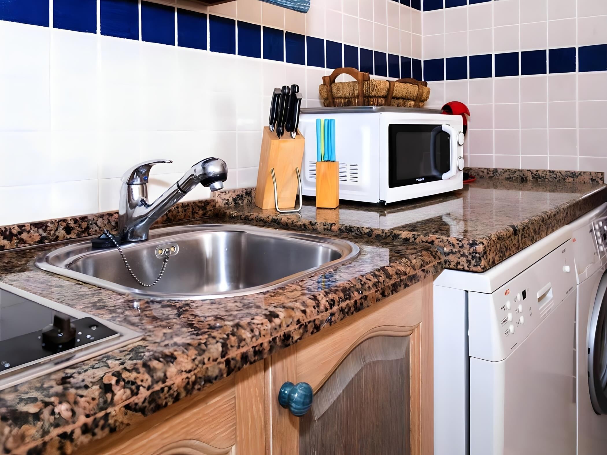 Apartment next to the sea III