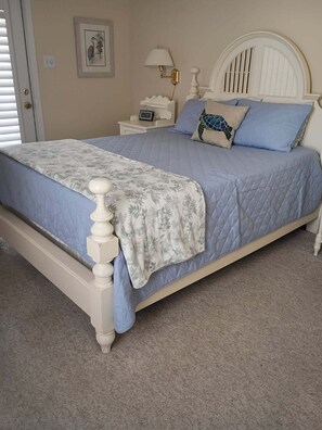 3 chambres, fer et planche à repasser, accès au Wi-Fi (inclus)