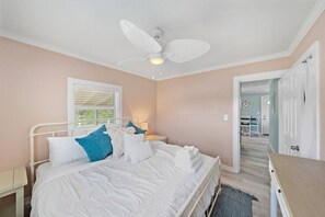 2 bedrooms, desk, iron/ironing board, travel crib