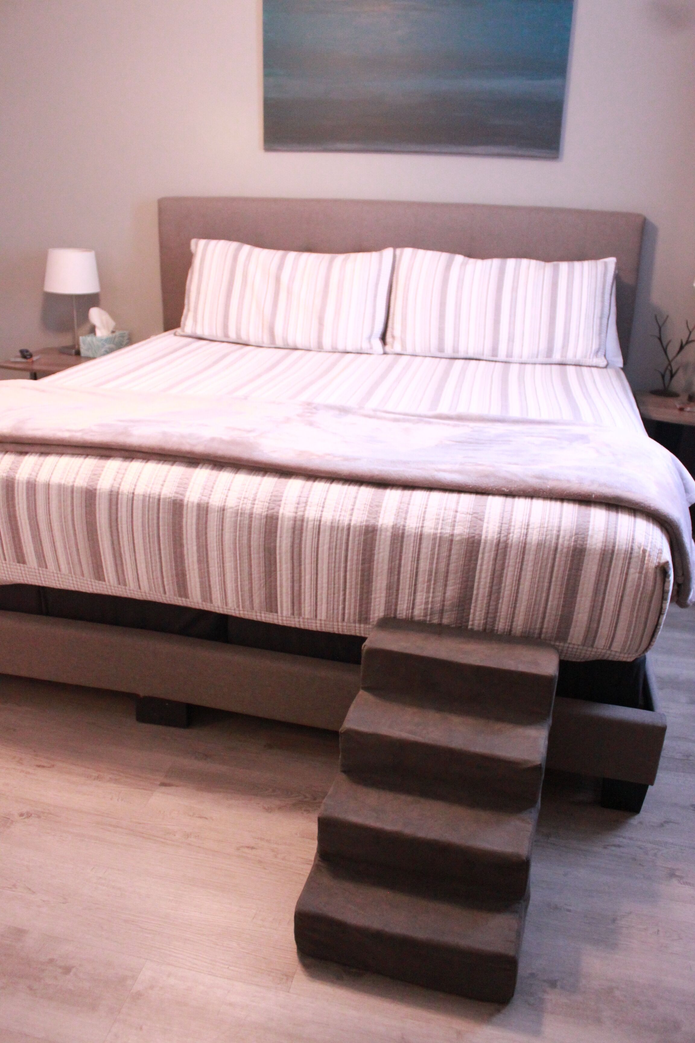 Pet-friendly House w/ Full-fenced Backyard & Great Ambiance - Walk to the Beach!