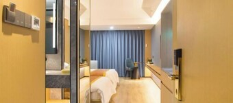 Yuanquan Hotel