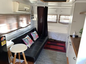 1 bedroom, iron/ironing board, WiFi