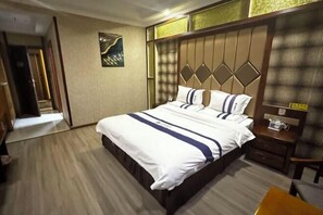 Room - Jinyu Hotel (Zhaosu)