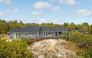 Exterior - Amazing home in ålbæk with sauna (Ålbæk)