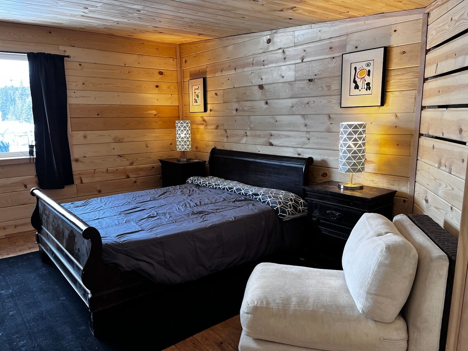 Two Story Eco Cabin on Private Lake near Denali National Park Sleeps 6