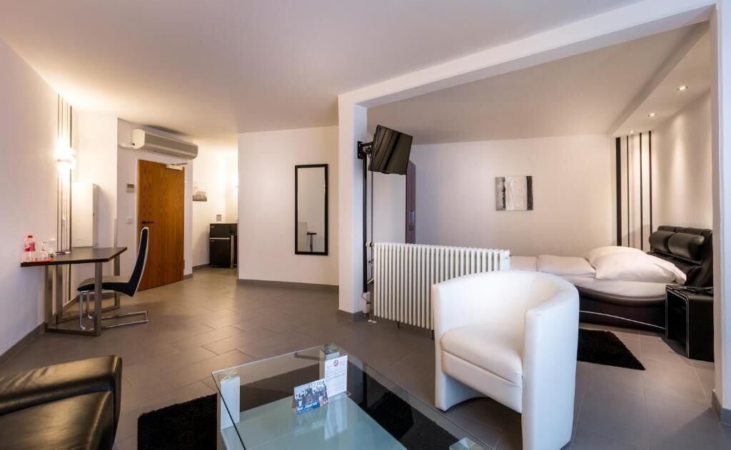 Minibar, desk, laptop workspace, soundproofing