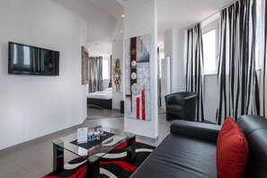 Televisión LCD 32 pulgadas con canales de televisi�ón por cable