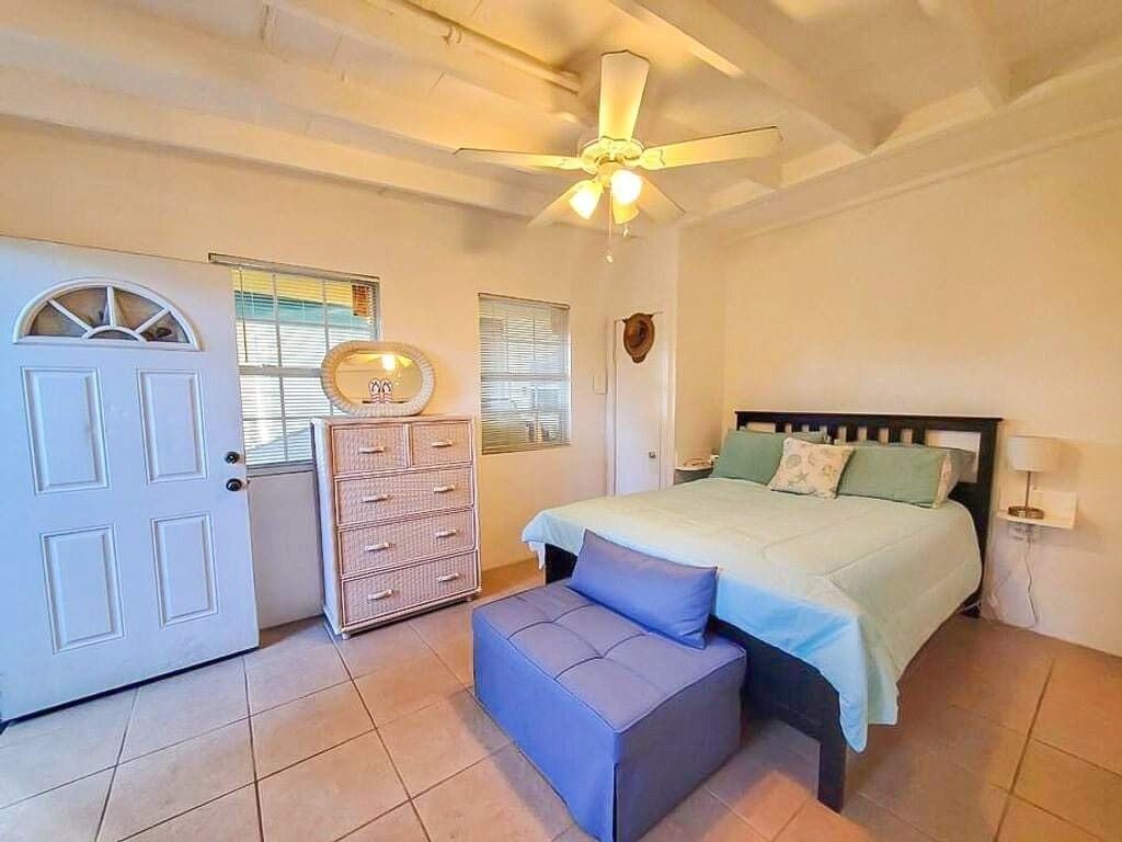 Sunset Beach Bungalow near beaches - 2min walk