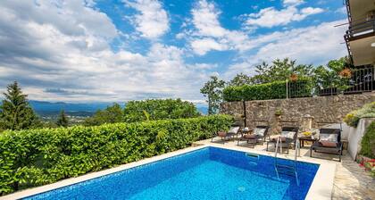 Awesome apartment in Matulji with WiFi