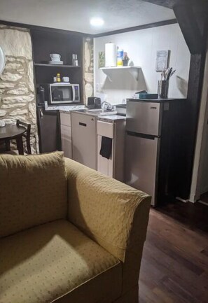 TV - SOLASE FARM RETREAT (Hampstead)