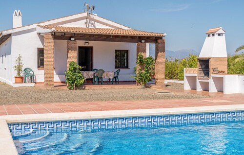 Stunning home in Almachar