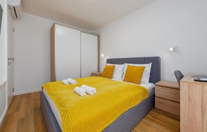 1 bedroom, free WiFi, bed sheets