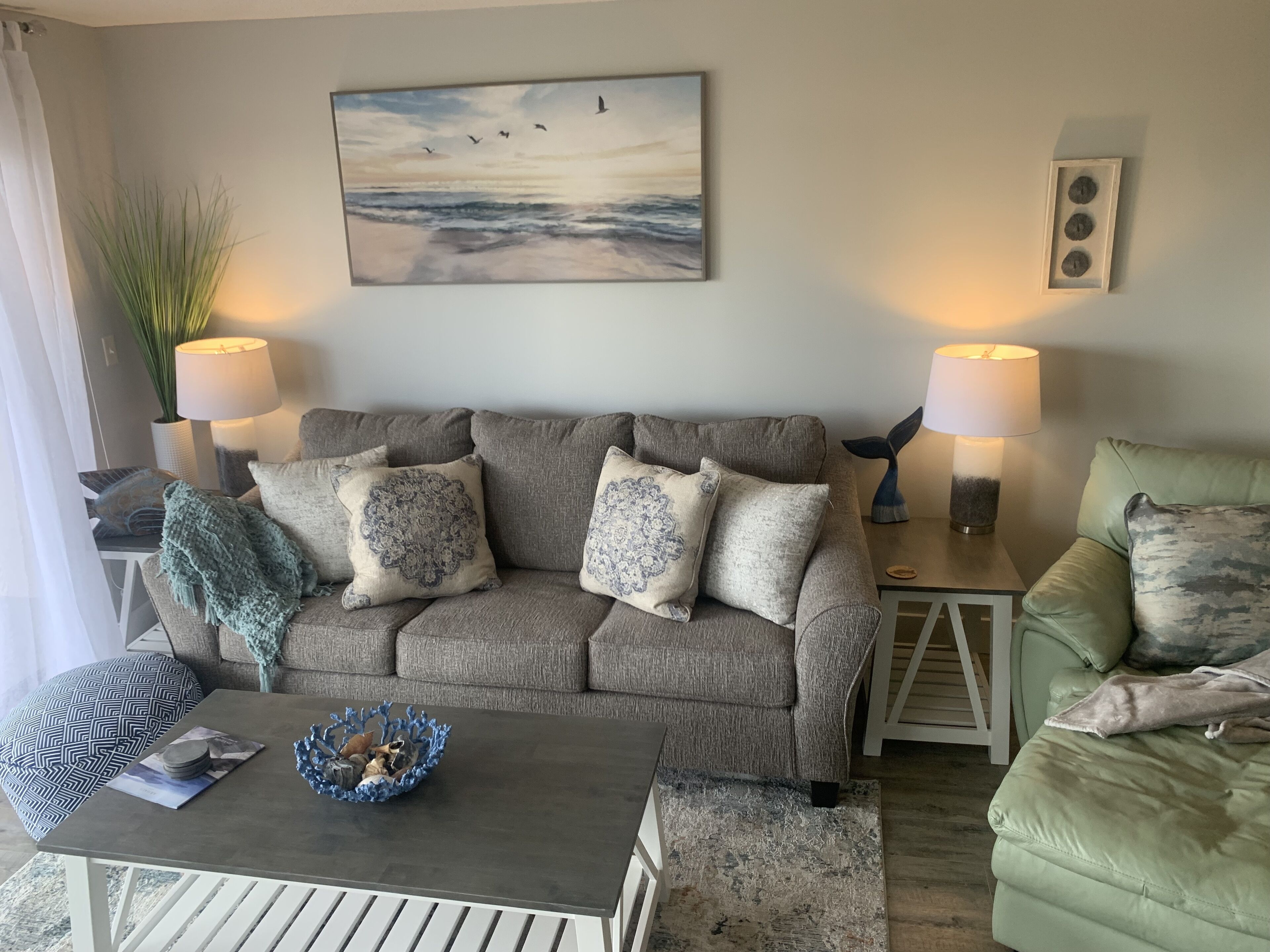 Oceanfront Condo-Sleeps 4-Newly Renovated