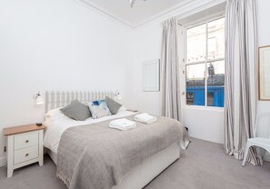 1 chambre, fer et planche à repasser, lit parapluie, Wi-Fi gratuit