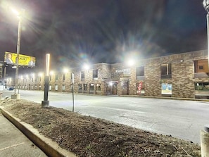 Exterior - Plaza Hotel By OYO Calumet Park Near Alsip I 57 (Calumet Park)