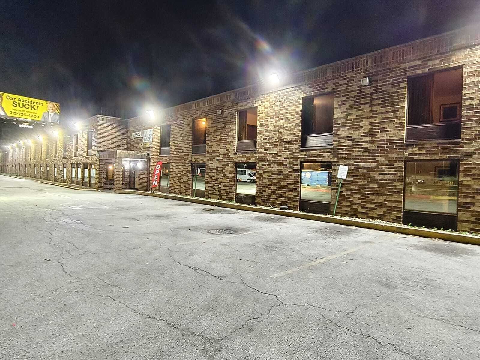 المنشأة من الخارج