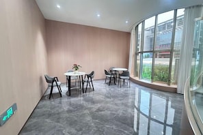 Unclassified image, 4 of 47, button - Yulin Hotel (Yuchai Shop) (Yulin)