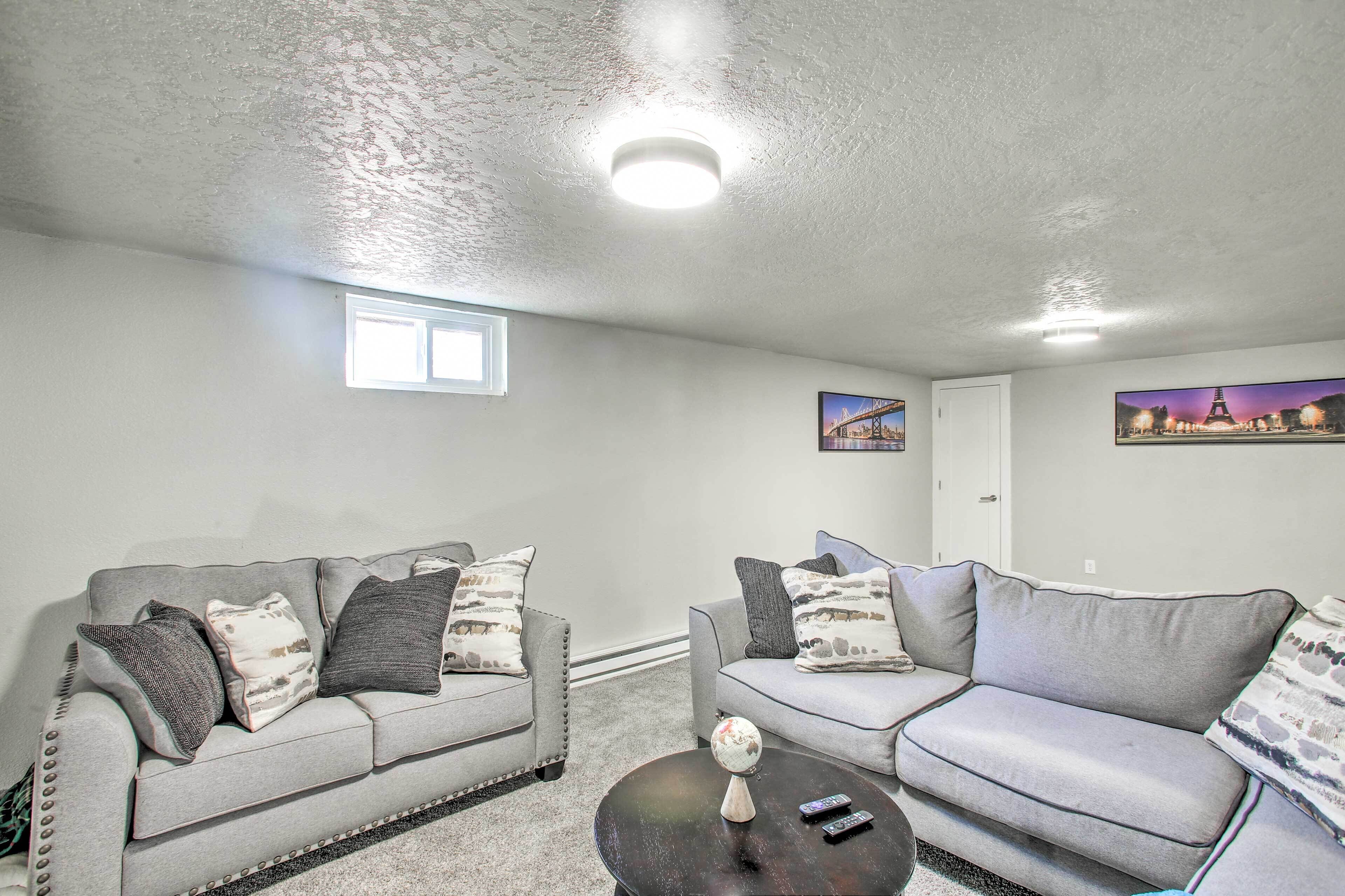 Quiet Apartment w/ Deck: Hiking, Lake & More!