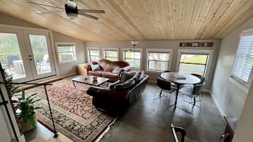 Smart TV, video games, DVD player, books