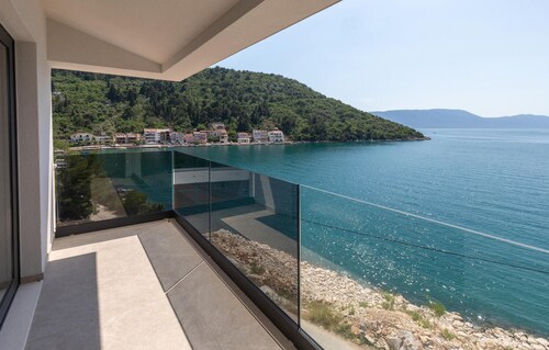 Stunning home in Blace