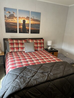 1 bedroom, free WiFi, bed sheets
