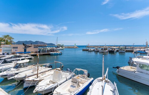 Amazing apartment in Cala Bona with swimming pool