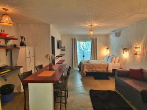 Blackout drapes, free cribs/infant beds, rollaway beds, free WiFi - Morada dos Saguis Chalés (Alto Paraíso de Goiás)