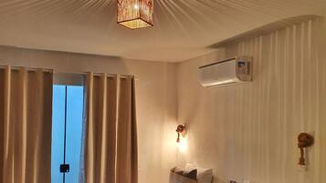 Estúdio luxo | Cortinas blackout, berços grátis, camas extras/dobráveis (sobretaxa)