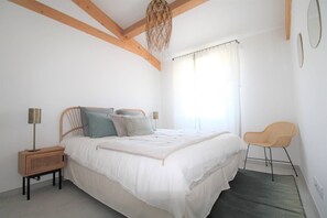 4 bedrooms, free WiFi