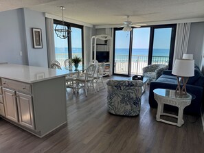 智能电视、DVD 播放器