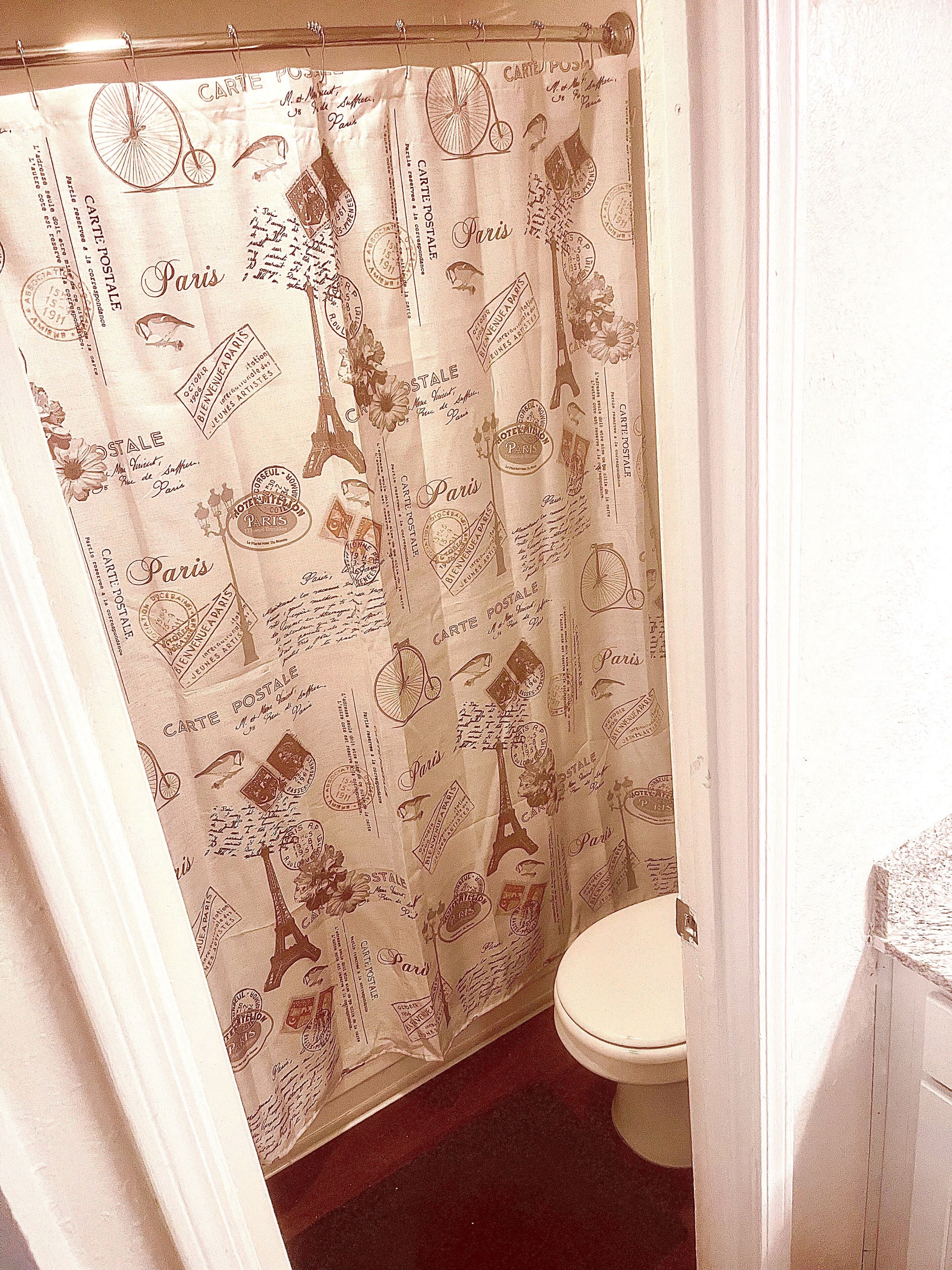 loft style unit... perfect for a relaxing getaway,15 min from shopping and more!