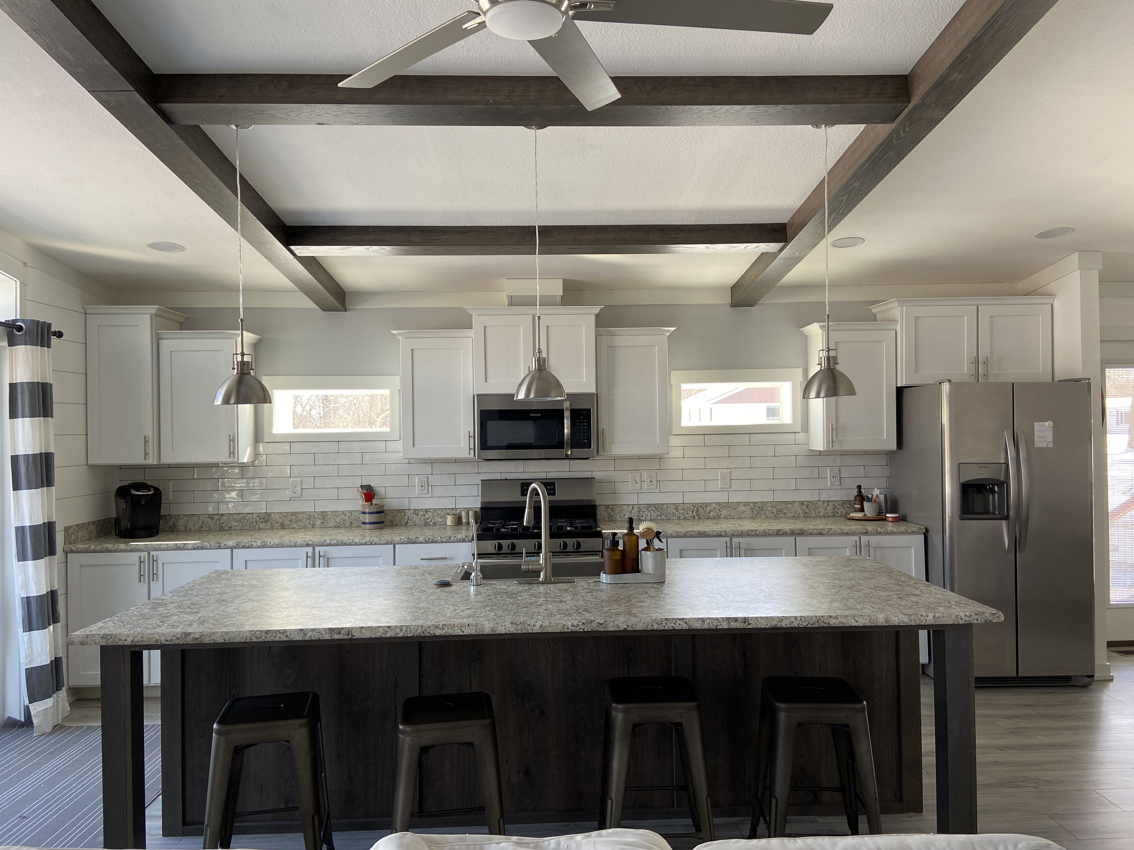 Cozy home on Frontenac Pond