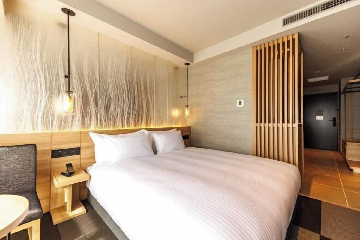 Biancheria da letto di alta qualità, una cassaforte in camera
