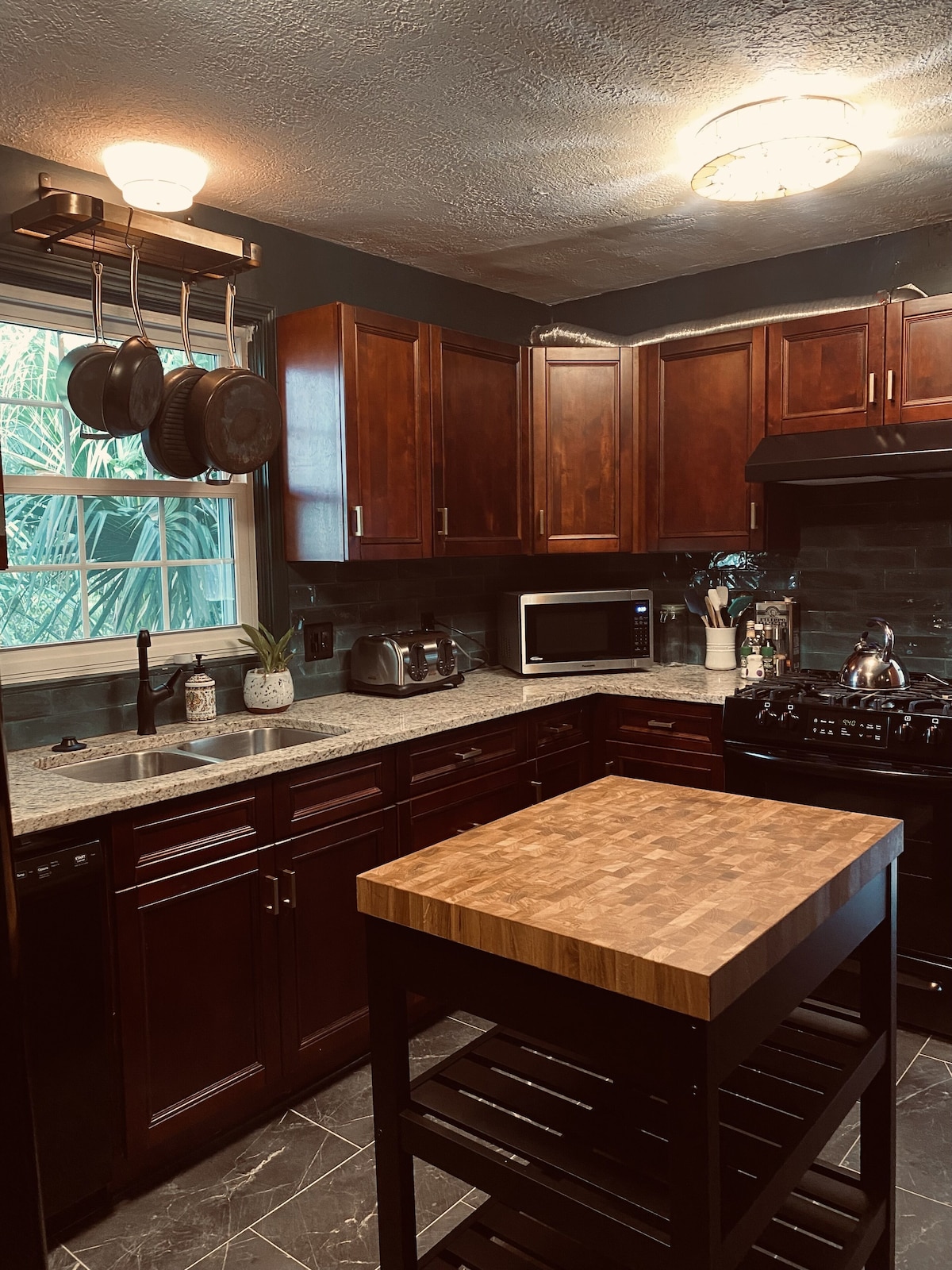 Photo 17 of Cozy cottage near downtown, historic St Augustine - Dog Friendly
