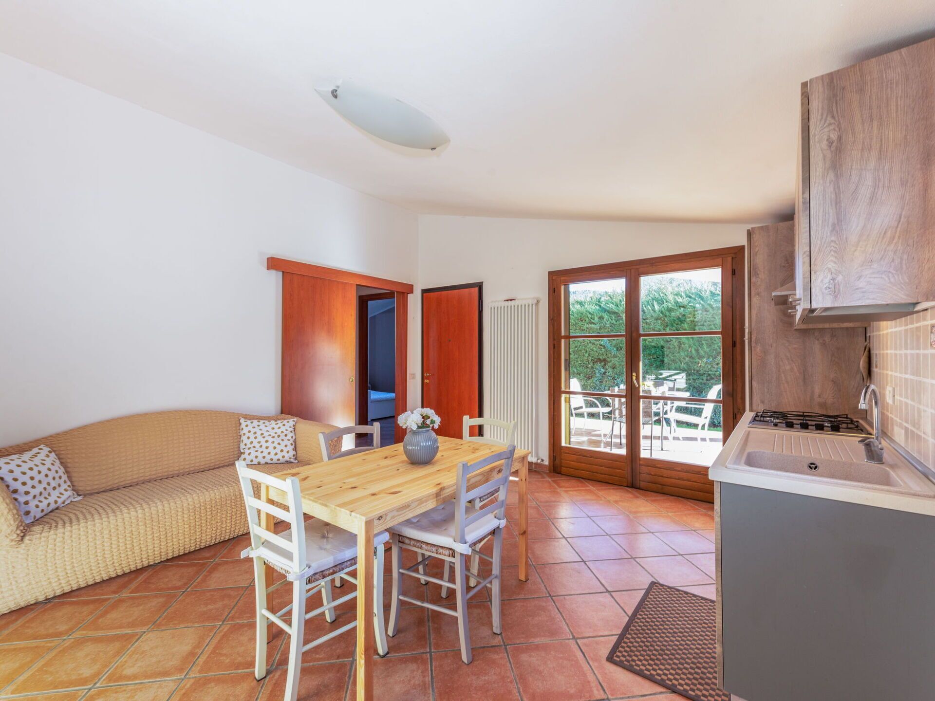 Nice apartment for 4 people with A\/C, WIFI, TV, terrace, pets allowed and parking