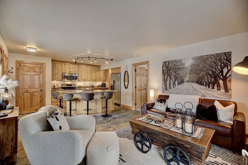 Renovated Condo at the base of the Canyons Resort!